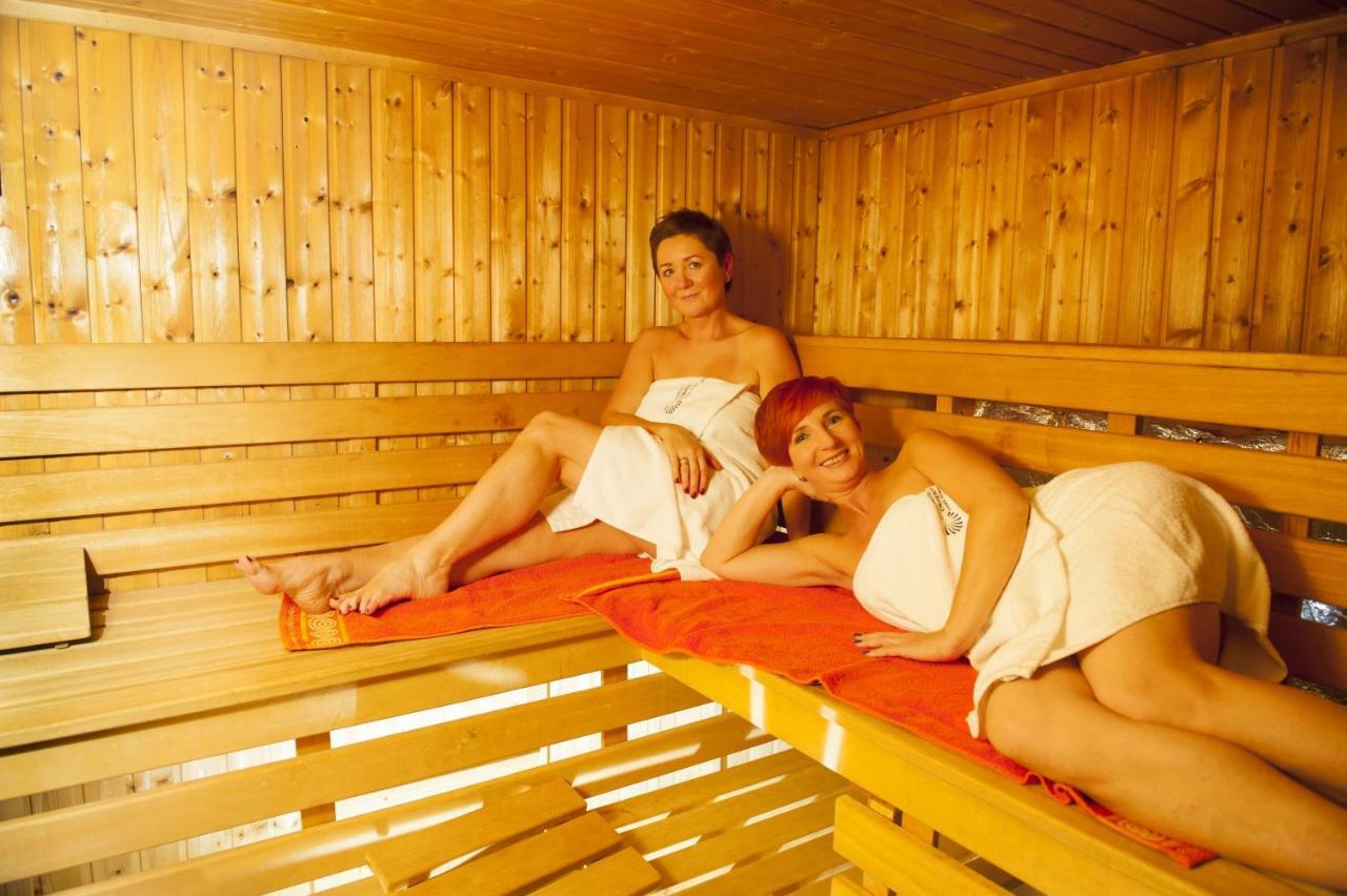 Dom Zdrojowy Aparthotel Jelenia Góra Exteriör bild