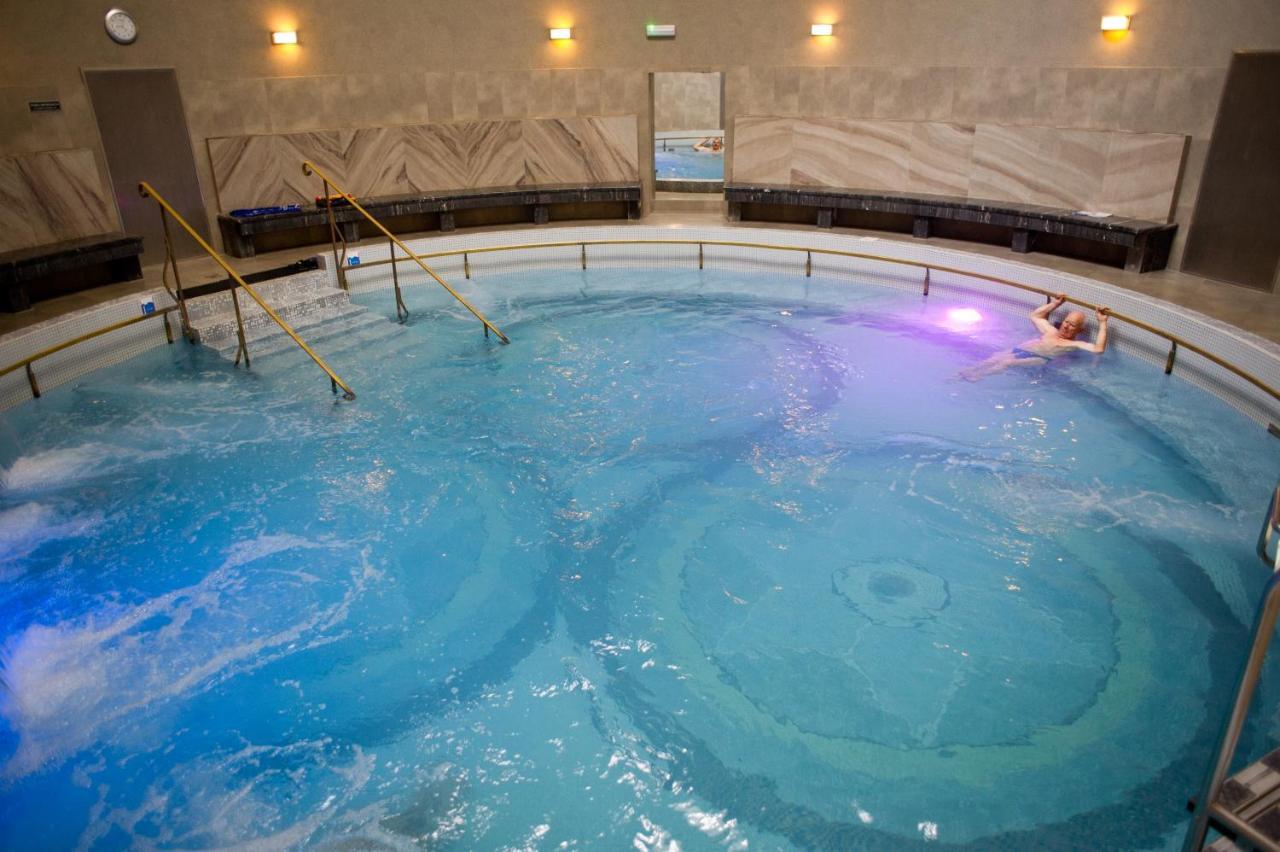 Dom Zdrojowy Aparthotel Jelenia Góra Exteriör bild