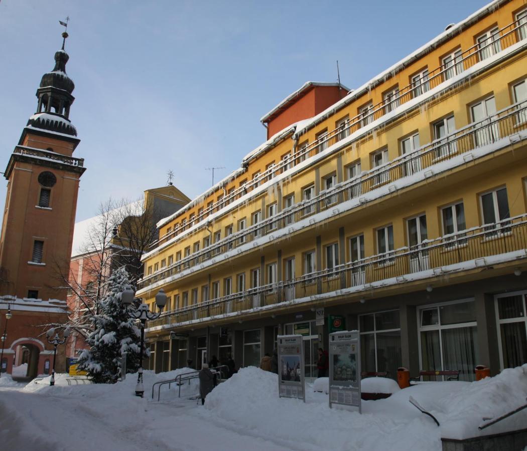 Dom Zdrojowy Aparthotel Jelenia Góra Exteriör bild